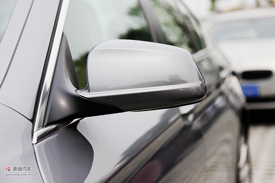 ڱ535i˶