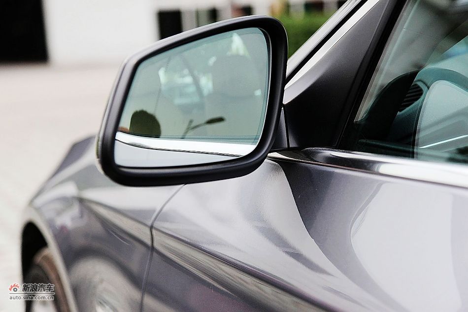 ڱ535i˶