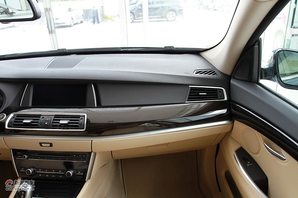 5ϵGT 535i