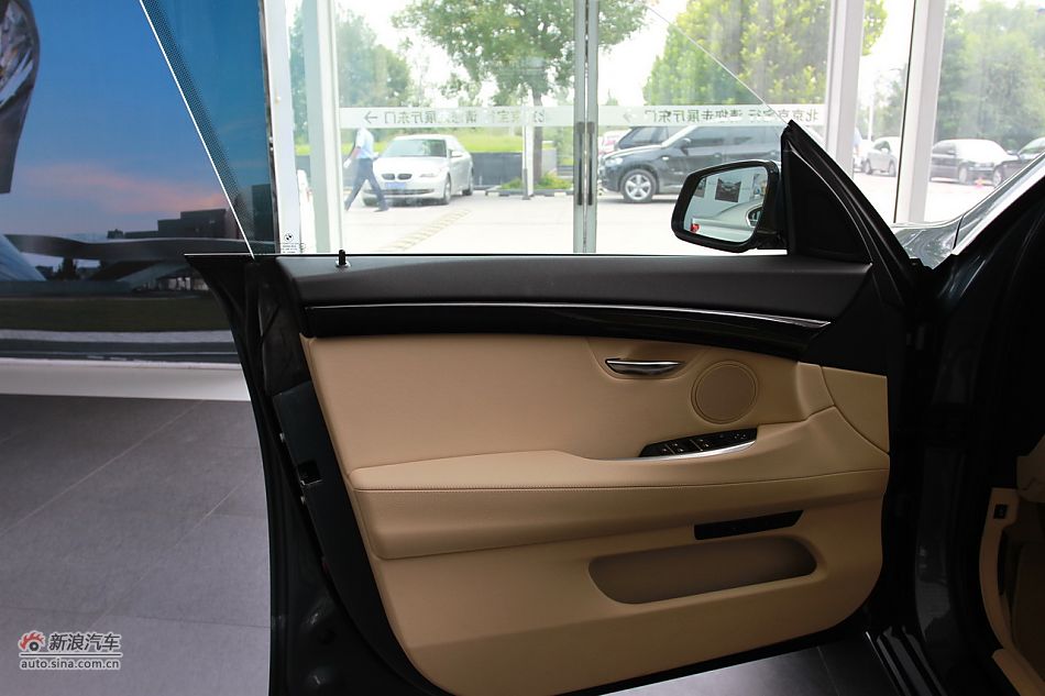 5ϵGT 535i