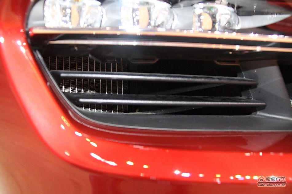 6ϵ Coupe