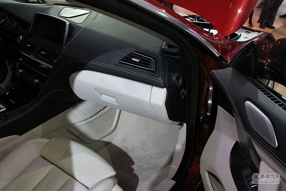 6ϵ Coupe