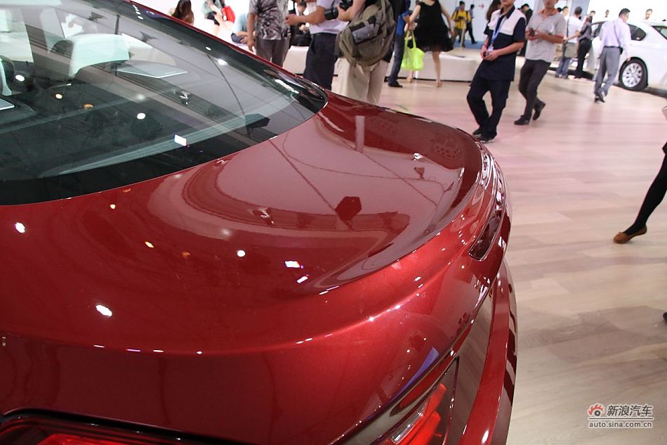 6ϵ Coupe