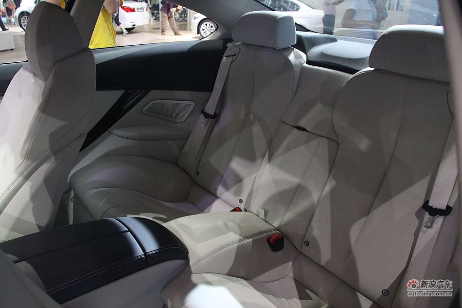6ϵ Coupe