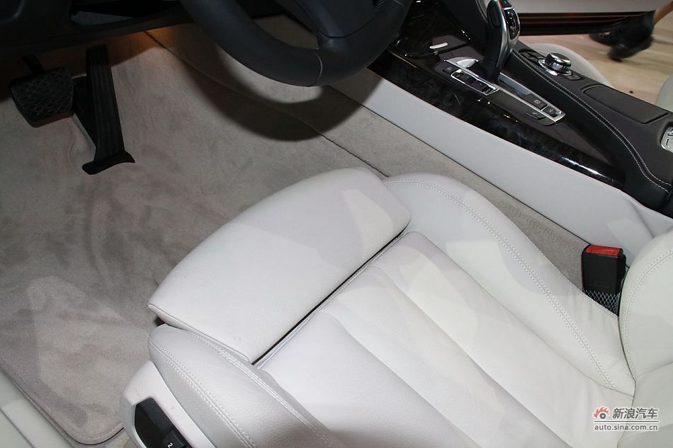 6ϵ Coupe
