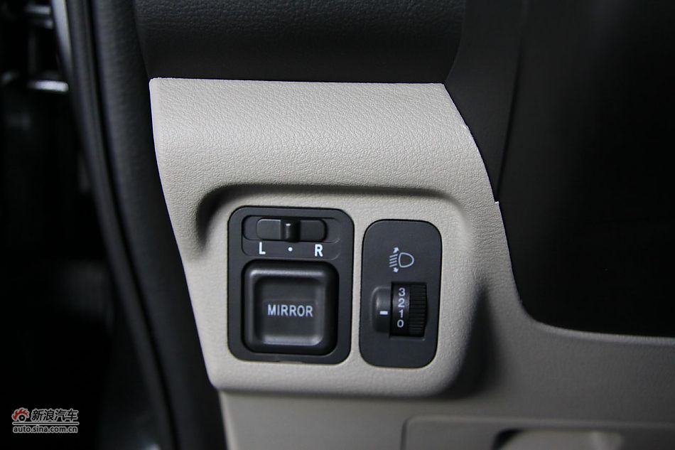 2011S1 1.3LԶʰ