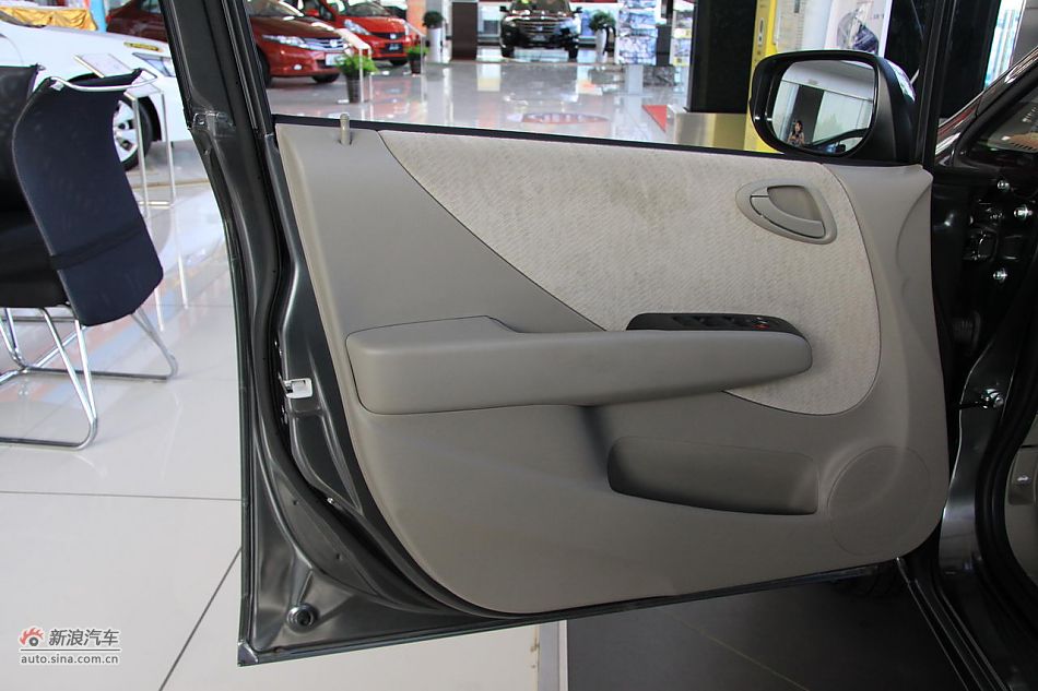 2011S1 1.3LԶʰ