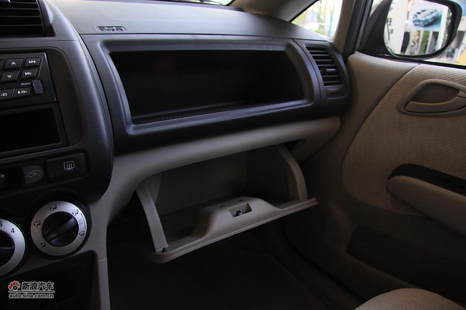 2011S1 1.3LԶʰ