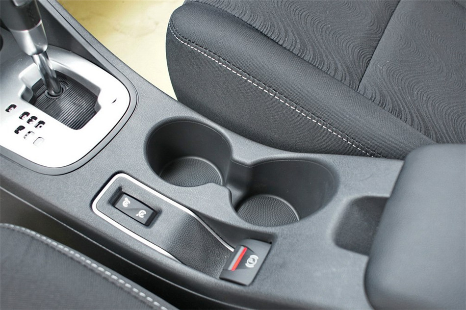  2013 2.0L CVT ׼ ռ