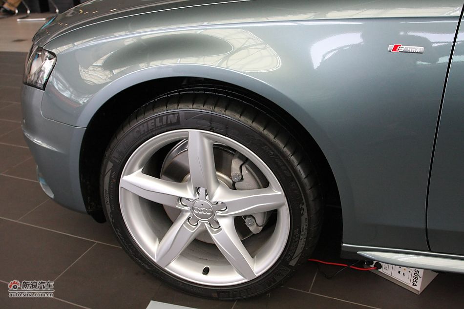 µA4L 2.0TSI˶