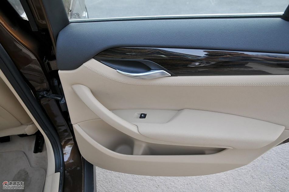 X1 xDrive28iʵ
