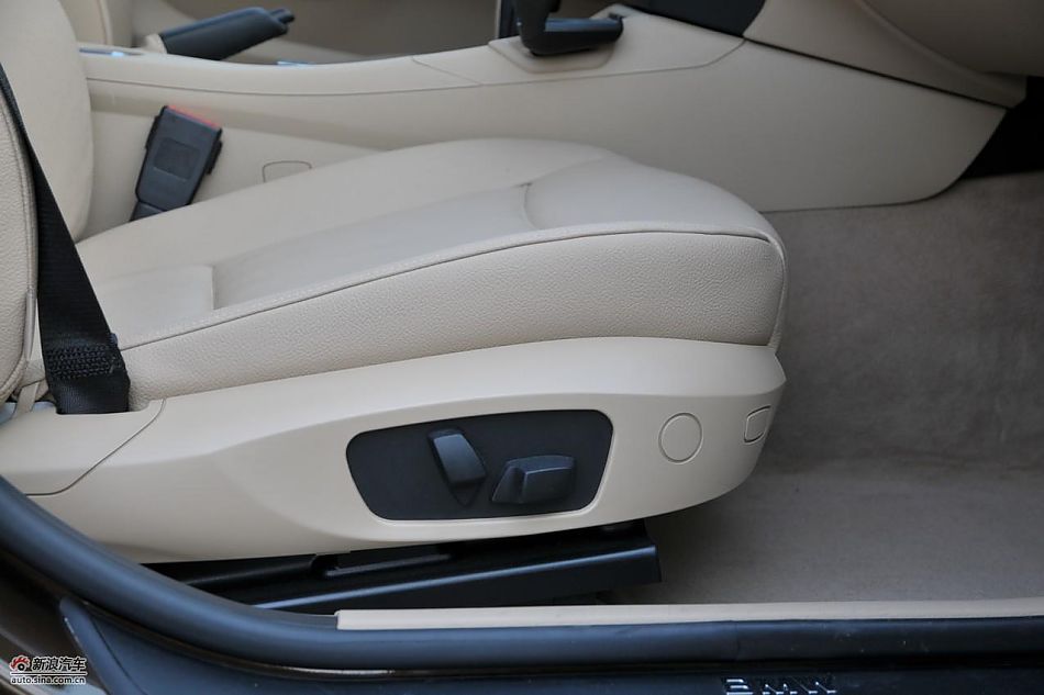 X1 xDrive28iʵ