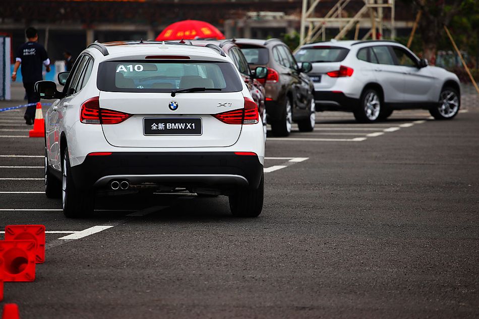 X1 xDrive28iԳ̬ͼƬ