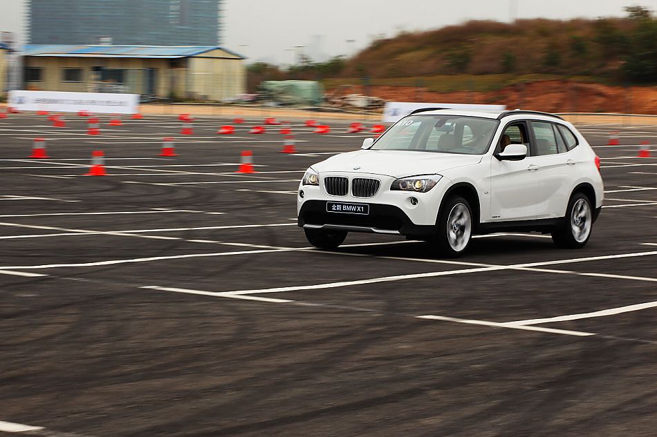 X1 xDrive28iԳ̬ͼƬ