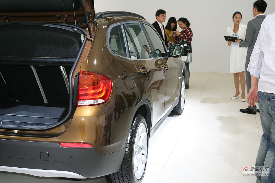 BMWX1xDrive28i