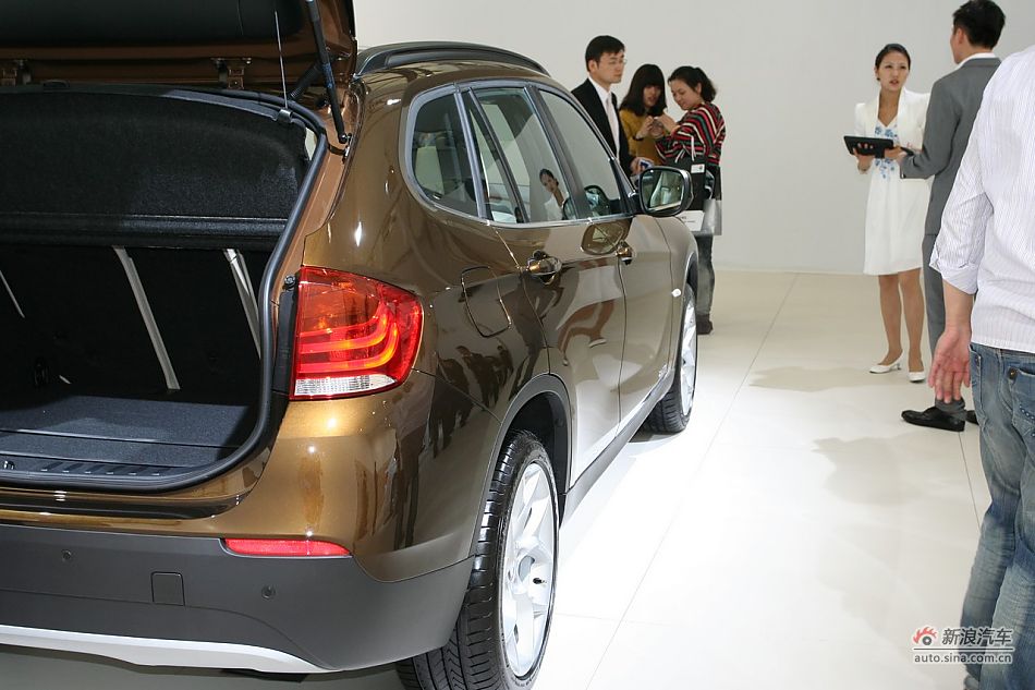 BMWX1xDrive28i