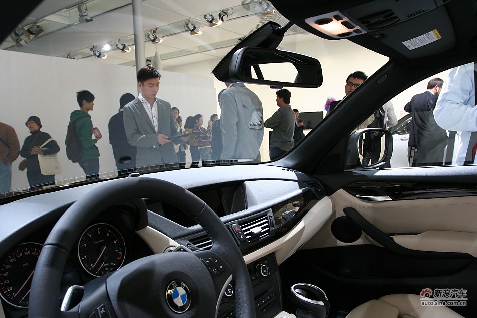 BMWX1xDrive28i