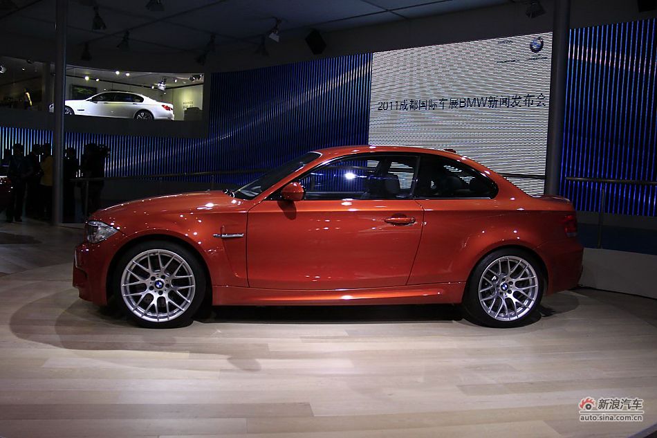 1ϵM Coupe