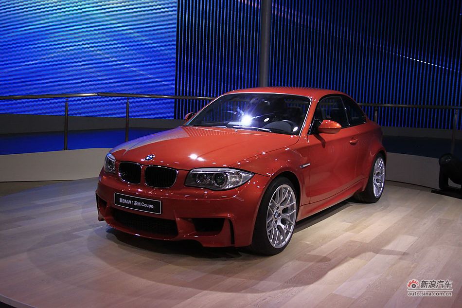 1ϵM Coupe