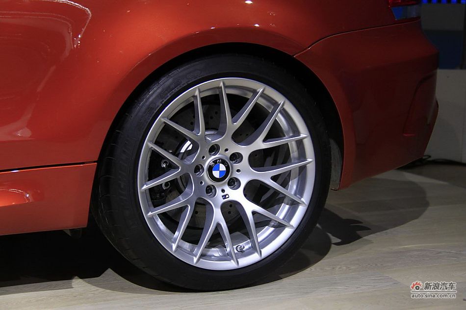 1ϵM Coupe