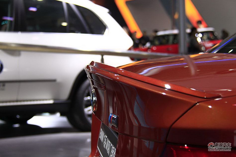 1ϵM Coupe