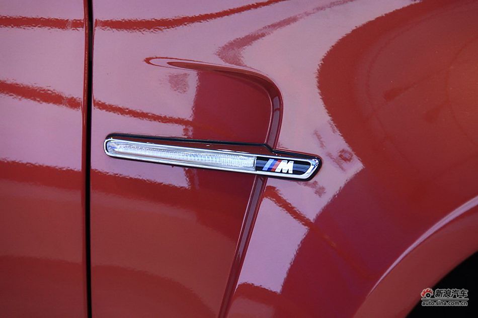 1ϵM Coupe