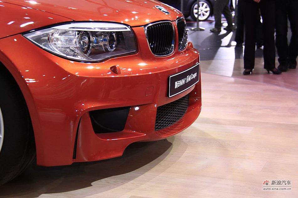 1ϵM Coupe