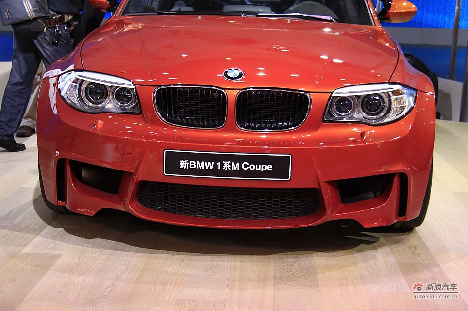 1ϵM Coupe