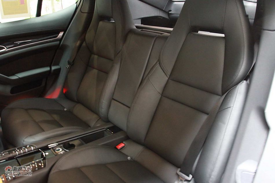 2010ʱPanamera 4