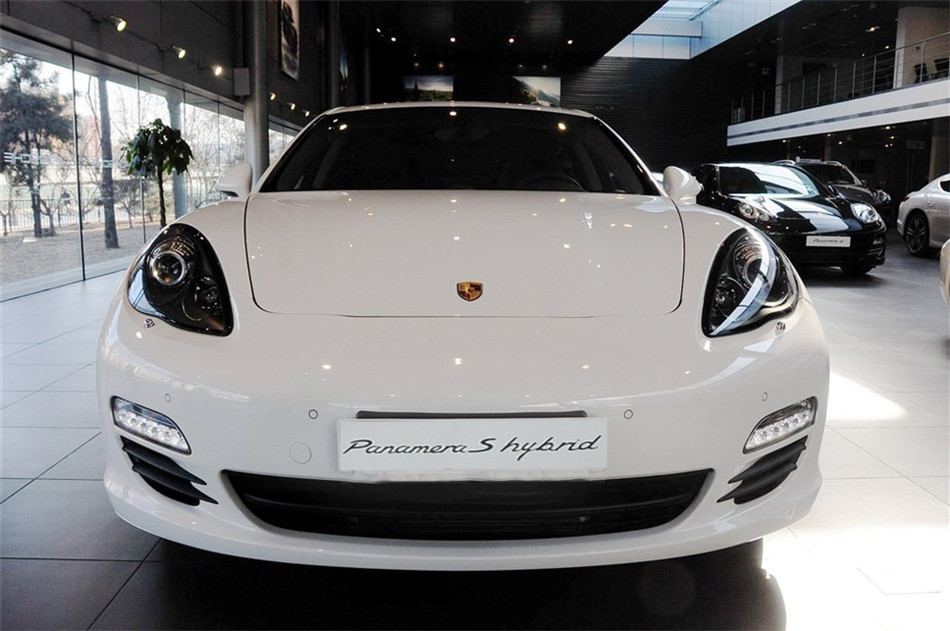 2012 ʱ Panamera S Hybrid 3.0T