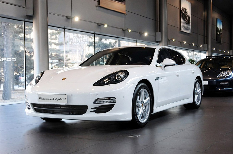 2012 ʱ Panamera S Hybrid 3.0T