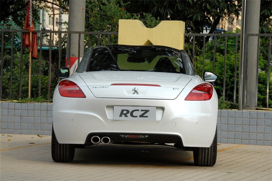 2011RCZ˶