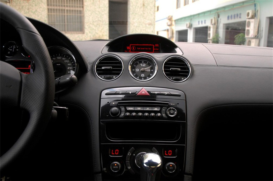 2011RCZ˶