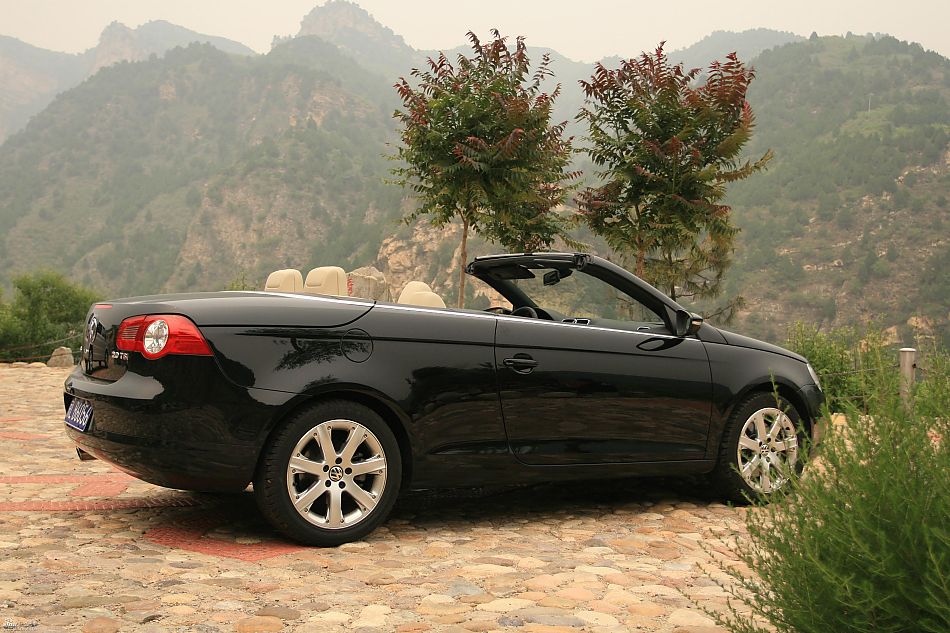 08EOS