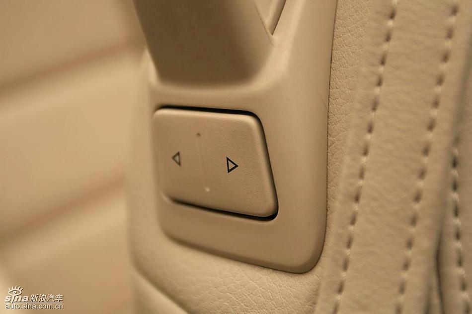 08EOS