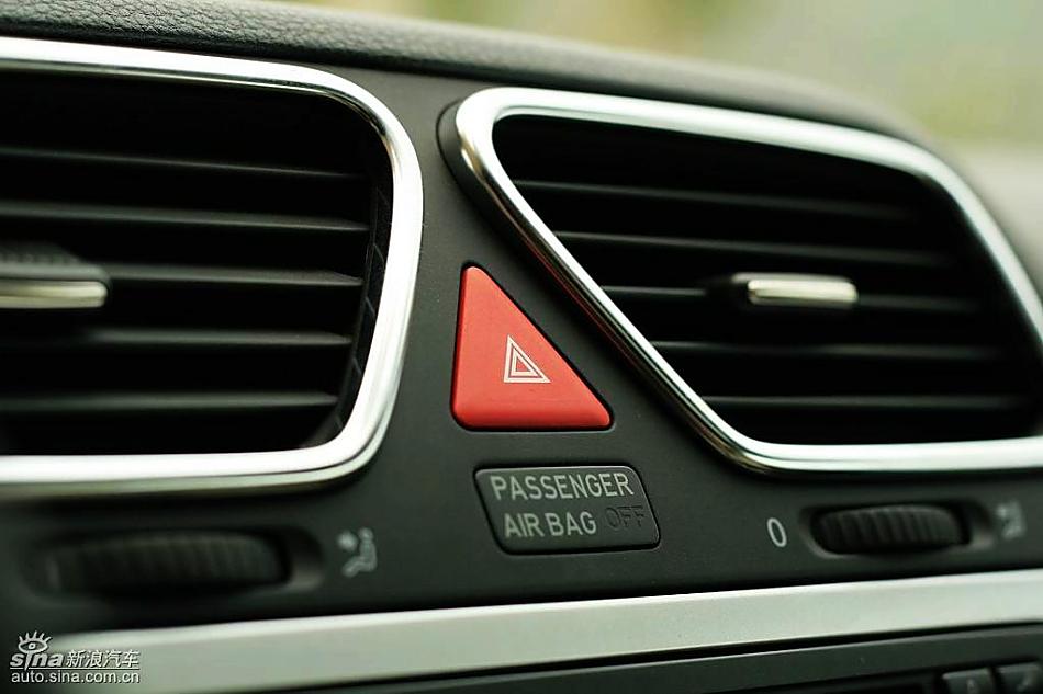 08EOS