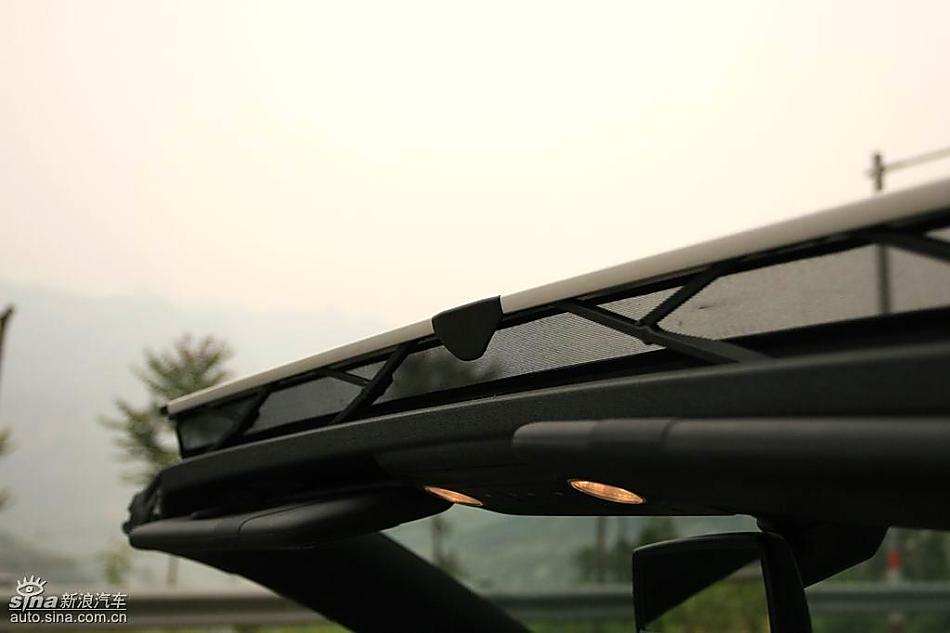 08EOS