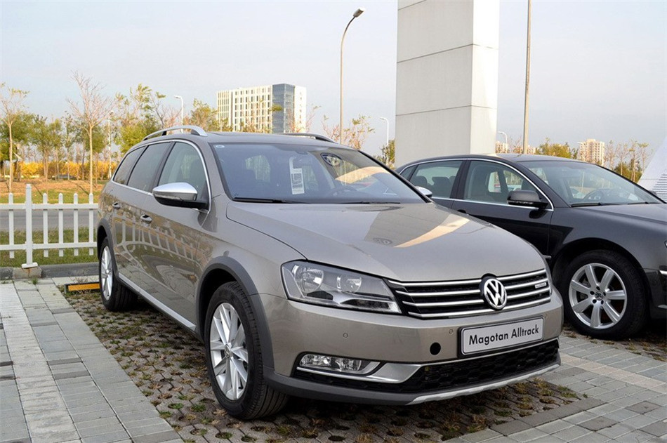 2012а2.0TSIԶ