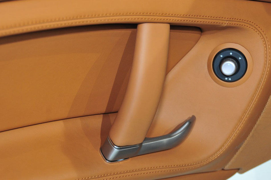 2012 4.3  ռ