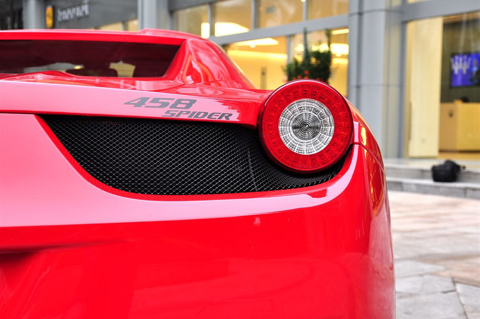 2013 4.5 Spider ϸ