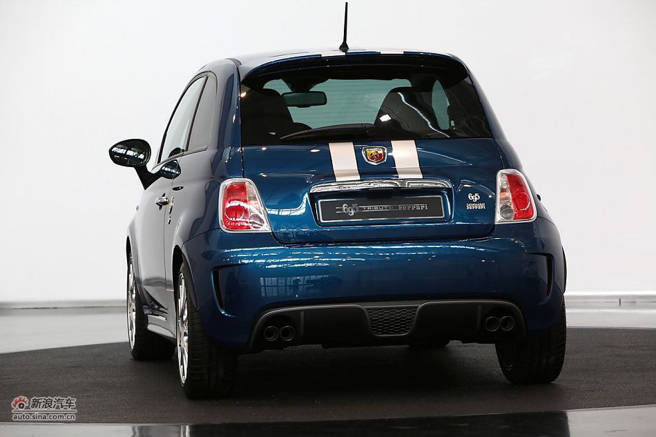  TRIBUTO FERRARI 695