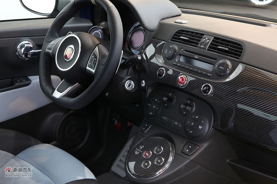  TRIBUTO FERRARI 695