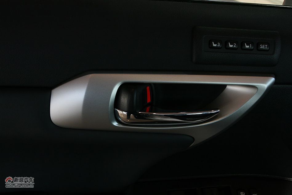 2012׿˹CT200h