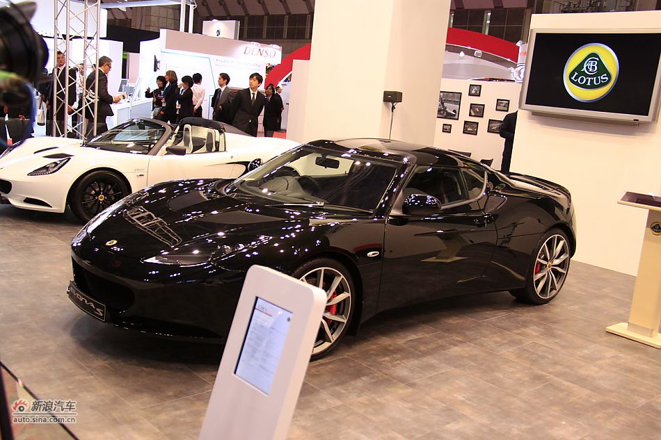 ·˹ Evora S IPS