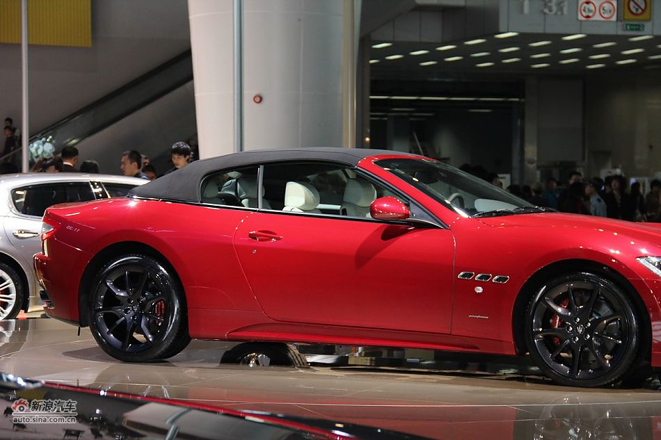 ɯGranCabrio Sport