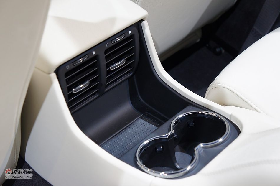 ɯGranCabrio Sport