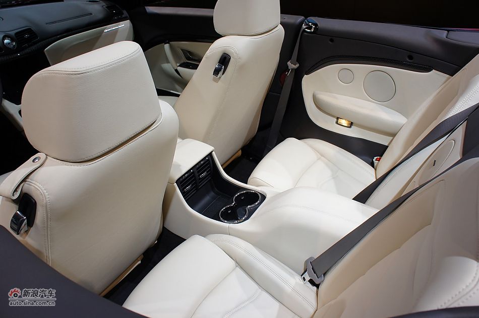 ɯGranCabrio Sport