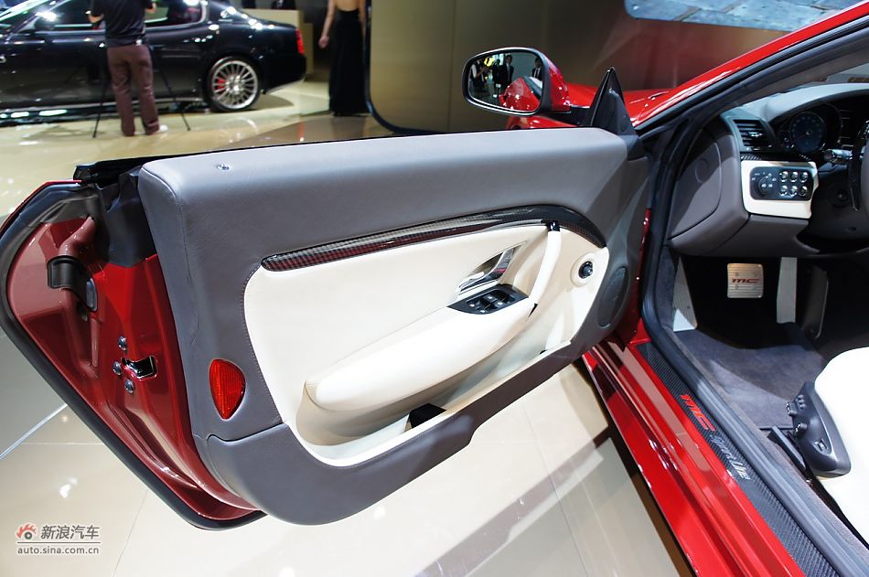 ɯGranCabrio Sport