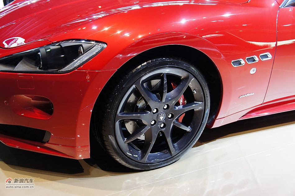 ɯGranCabrio Sport