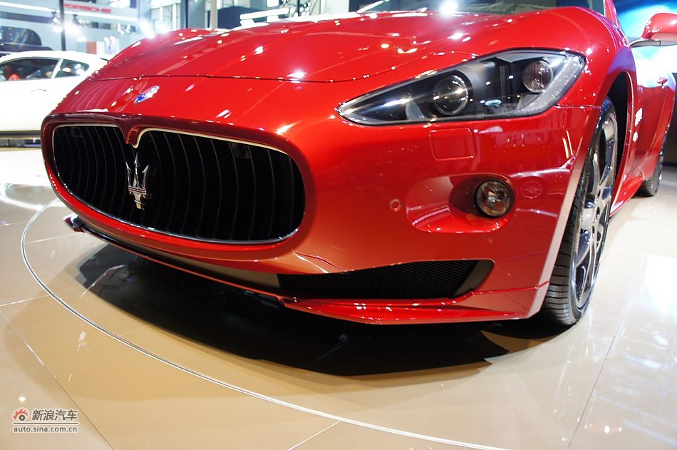 ɯGranCabrio Sport